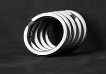 Load image into Gallery viewer, 18 / 25 / 28 / 32 MM Titanium Split Ring | EKR-TB