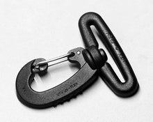 Load image into Gallery viewer, UTX / Duraflex | 20MM (3/4”), 25MM (1”), 38MM (1-1/2”) PA Swivel Snap Hook | C3SH-5
