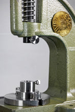 画像をギャラリービューアに読み込む, 改修された KAM DK-98 ヘビーデューティー手動リベットプレス - EXPERT | DK-98E