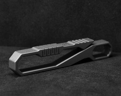 FEGVE | Titanium Waist Clip | EK-BC1