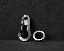이미지를 갤러리 뷰어에 로드 , BW | [ LIMITED VERSION ] Hard-spring Titanium Snap Hook + O-ring | ETC-SH11