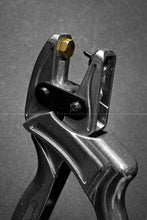 이미지를 갤러리 뷰어에 로드 , FUJIYA | PRO 교체형 경량 홀 펀치 플라이어 | F4735