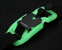 이미지를 갤러리 뷰어에 로드 , FIDLOCK | 20MM (3/4”) Glow In The Dark V-BUCKLE | FV-14410