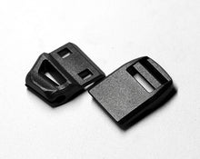 이미지를 갤러리 뷰어에 로드 , Woojin | 16MM (5/8”) Magnetic Quick Release POM Stealth Sternum Buckle | W849-15