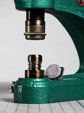 Load image into Gallery viewer, YKK | 17mm Laurel Wreath Single Prong Jeans Button | YSCB-FL17